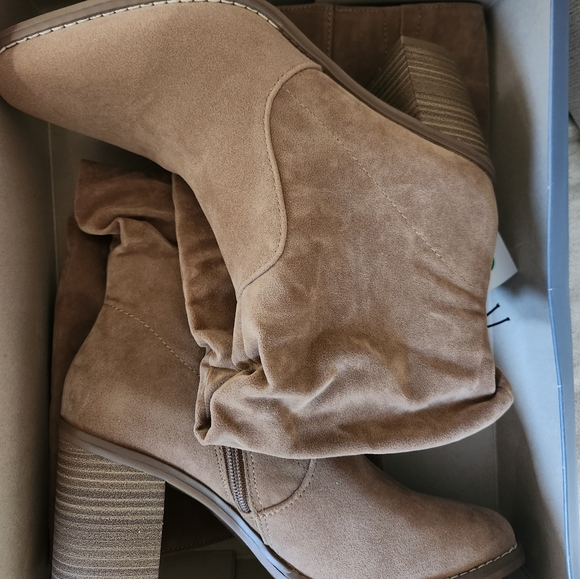 💕✨️New Women's Harlan Tall Boots - Universal Thread Brown - Picture 7 of 9